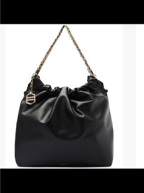 NWT arezzo Elizabeth large leather bucket handbag 100% leather black